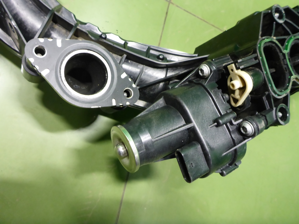 Коллектор впускной