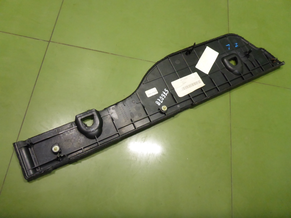 Пол багажника