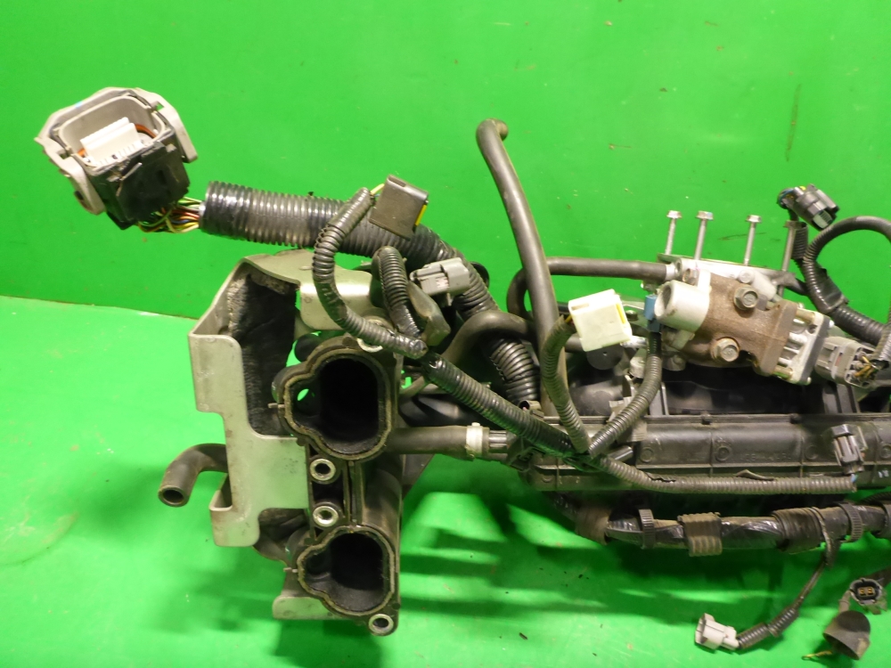 Коллектор впускной