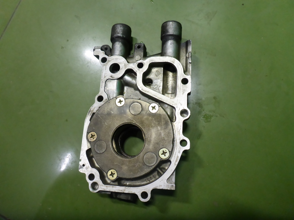 Насос масляный