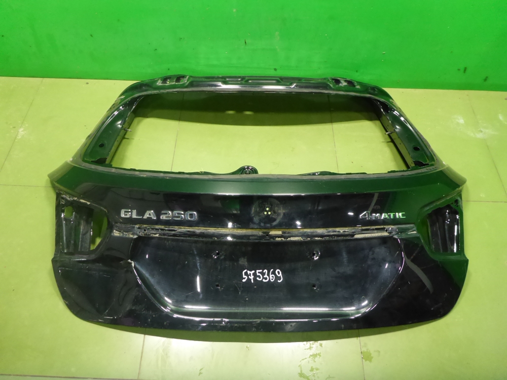 Дверь багажника