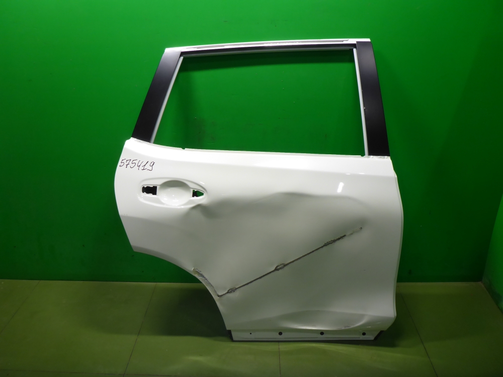 Дверь задняя правая