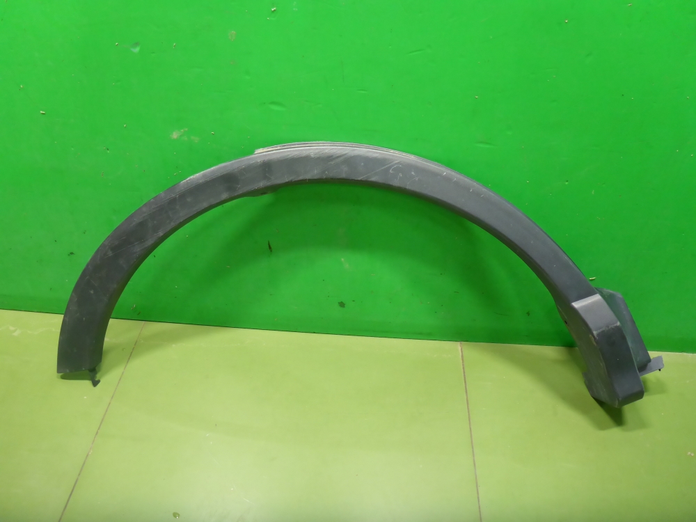 Накладка заднего крыла правого