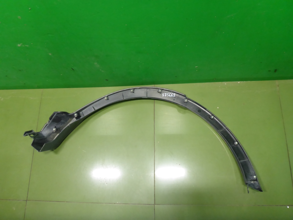 Накладка заднего крыла правого