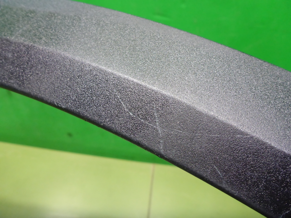 Накладка заднего крыла правого