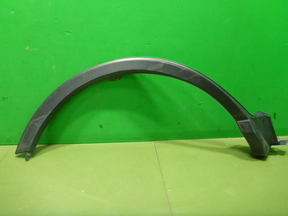 Накладка заднего крыла правого