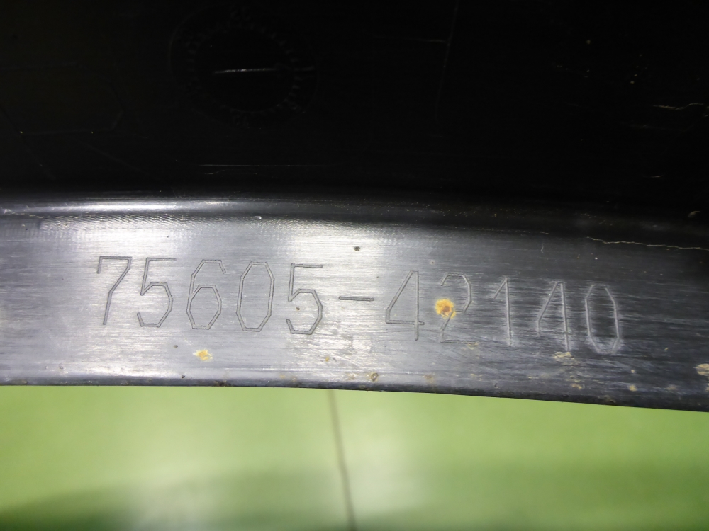 Накладка заднего крыла правого