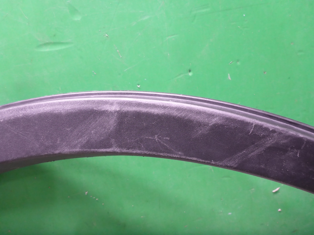 Накладка заднего крыла правого