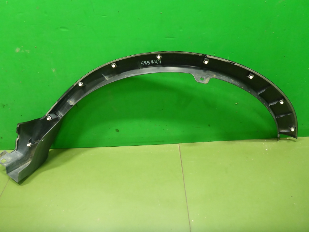 Накладка заднего крыла правого