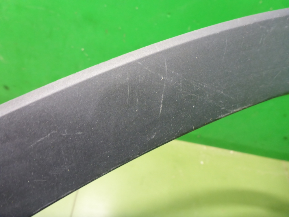 Накладка двери задней левой