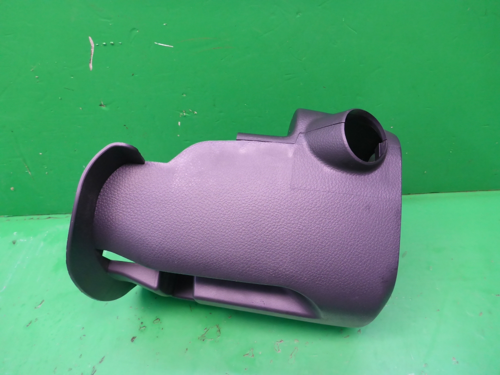 Кожух рулевой колонки