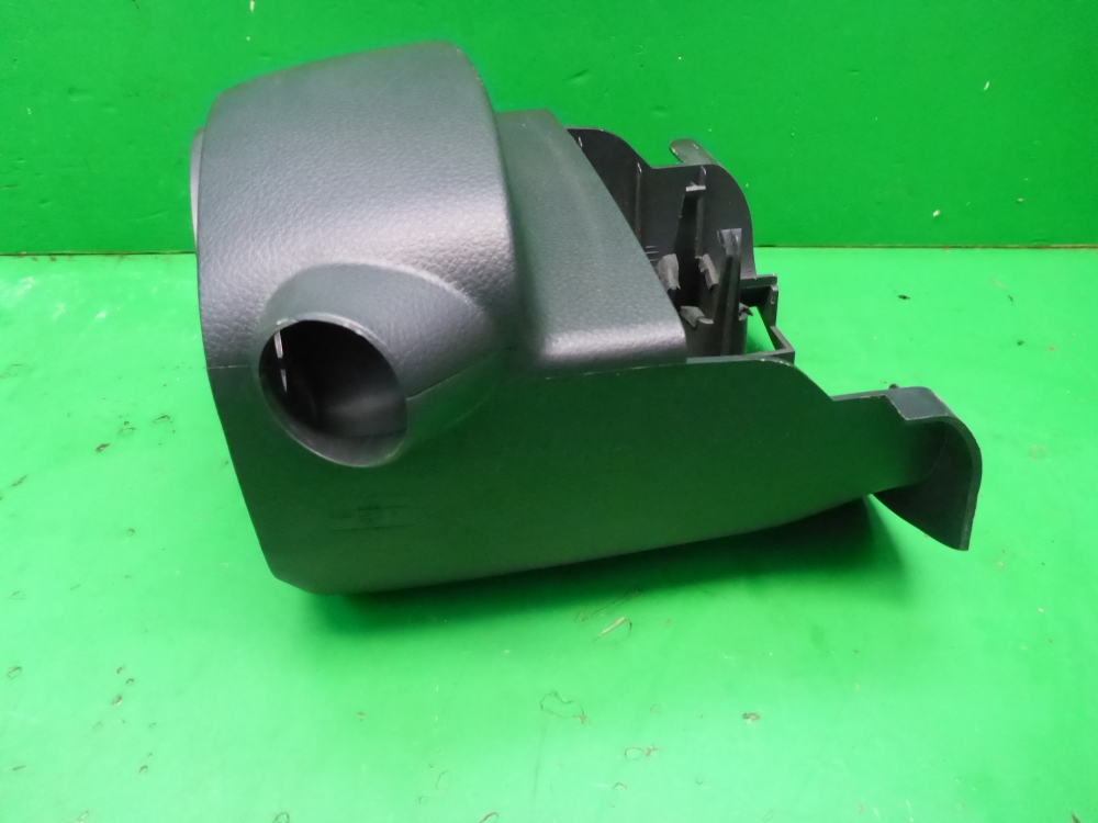 Кожух рулевой колонки