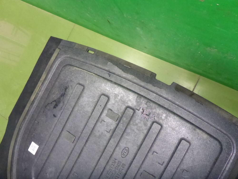 Пол багажника