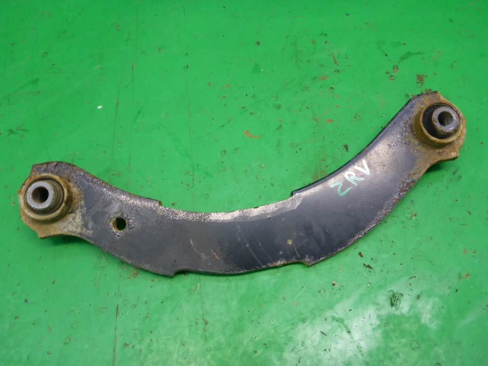 Рычаг задний поперечный
