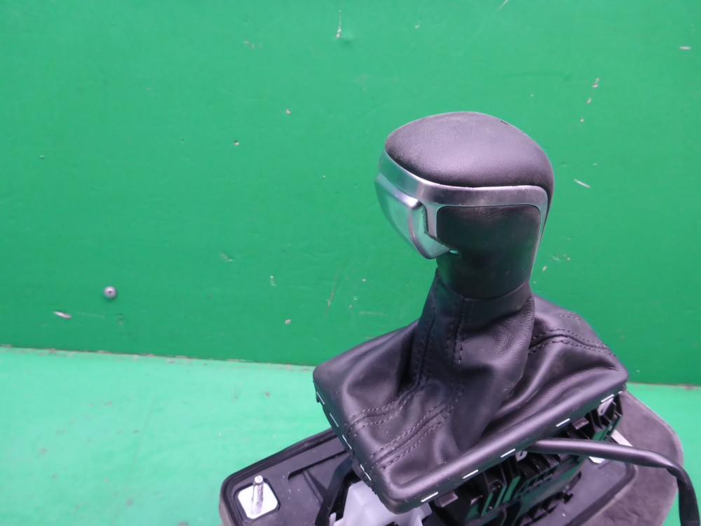 Кулиса МКПП / АКПП