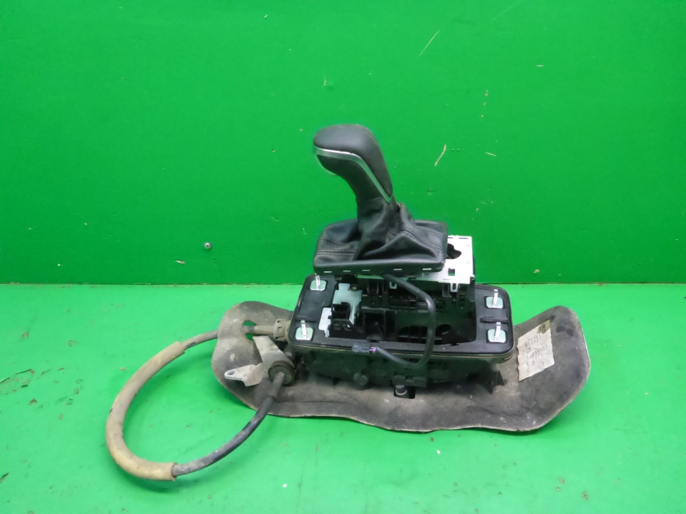 Кулиса МКПП / АКПП