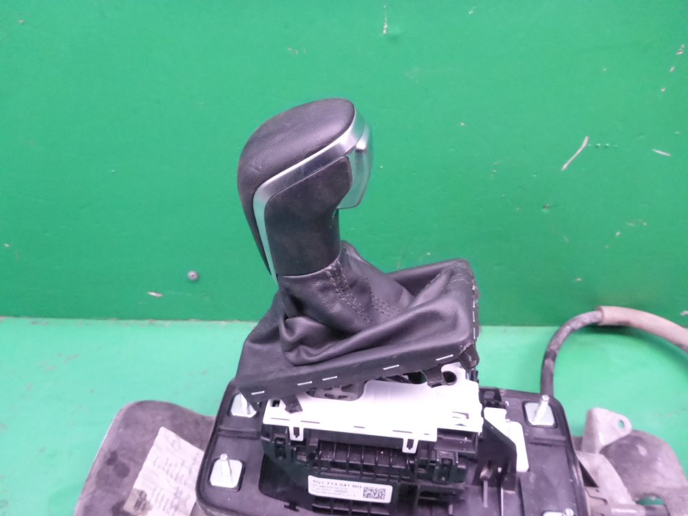 Кулиса МКПП / АКПП