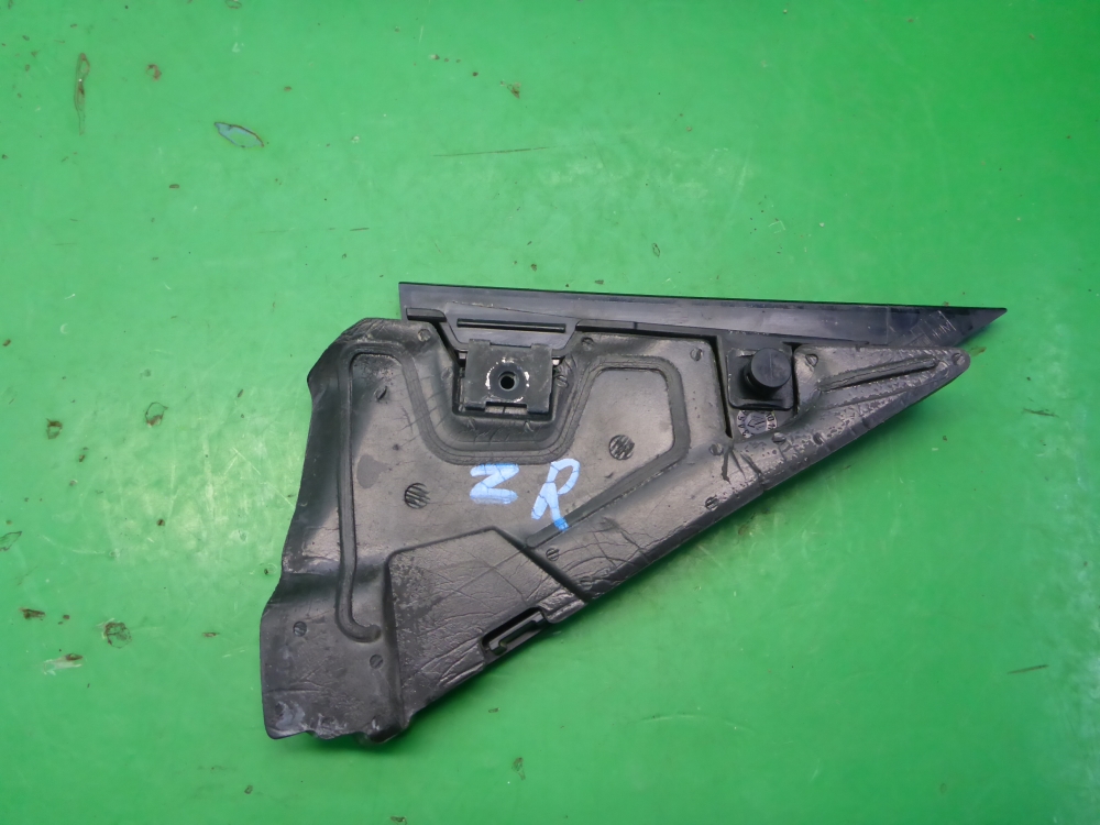 Накладка двери задней правой