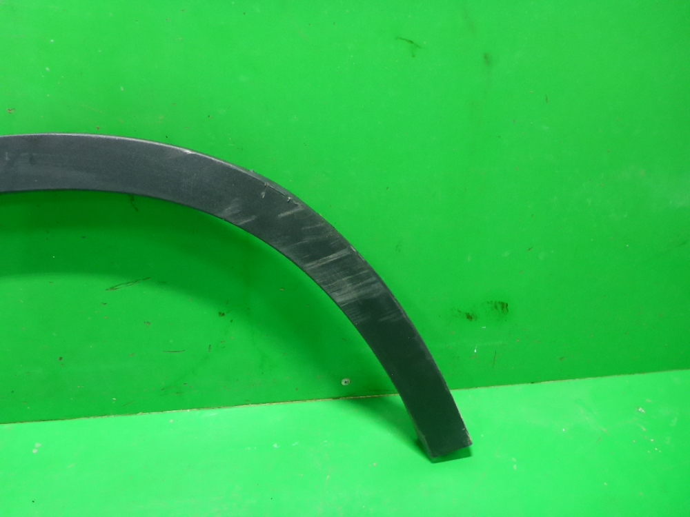 Накладка заднего крыла правого