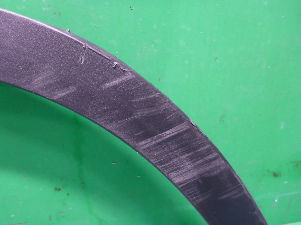 Накладка заднего крыла правого