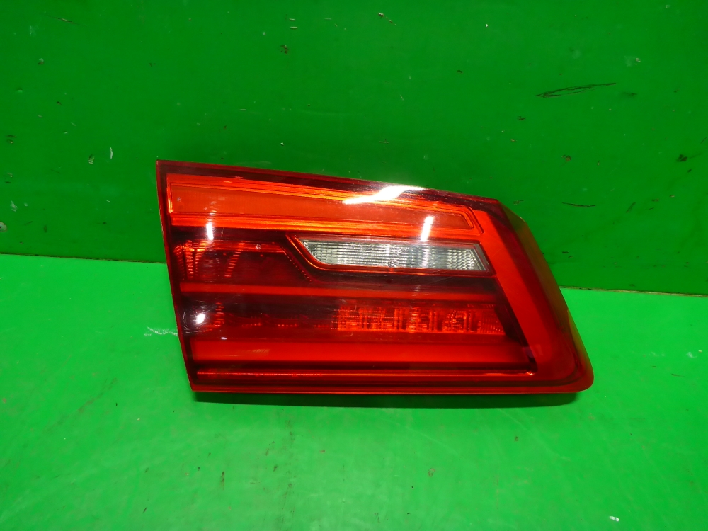 Фонарь задний внутренний левый