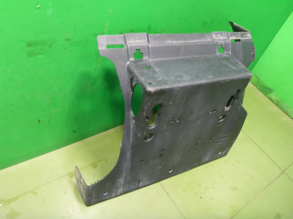 Крыло заднее передняя часть