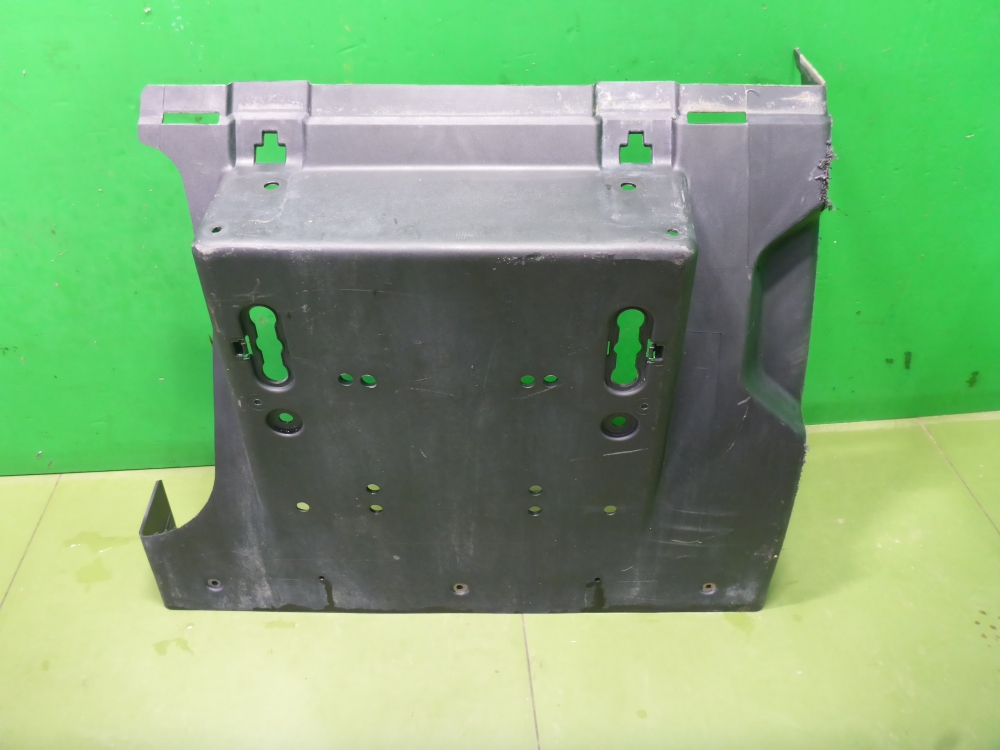 Крыло заднее передняя часть