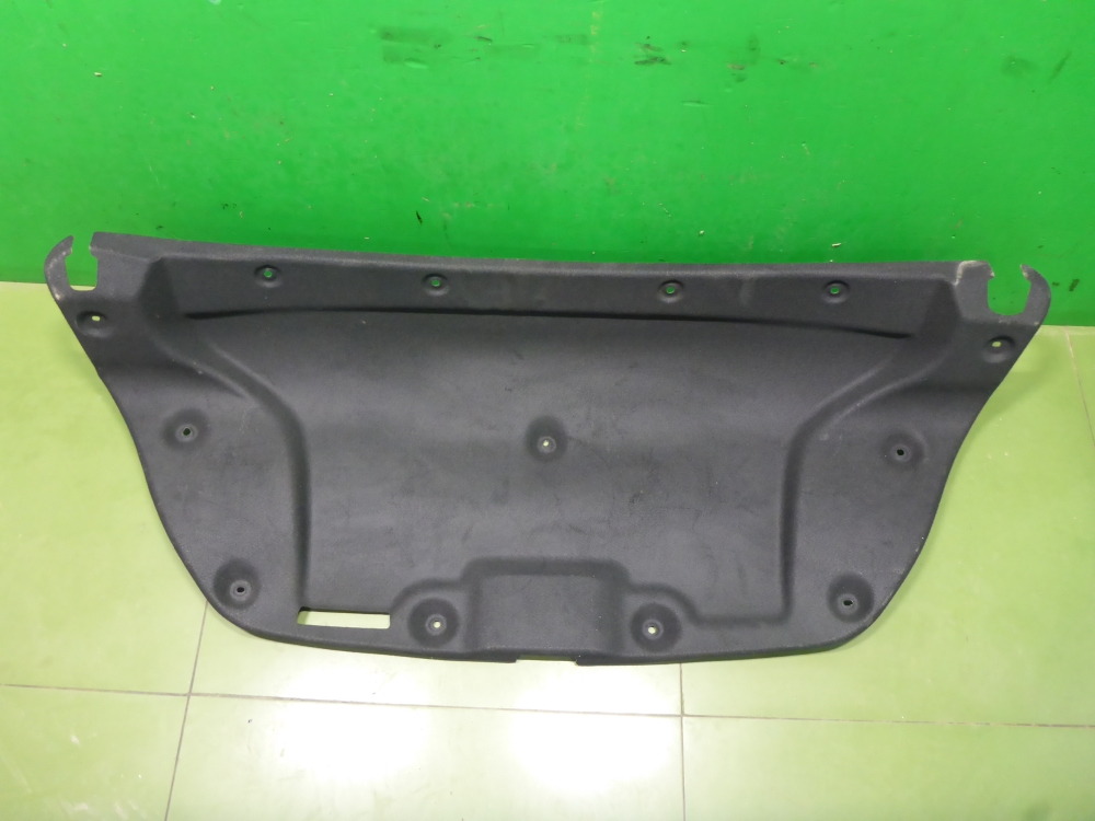 Обшивка крышки багажника