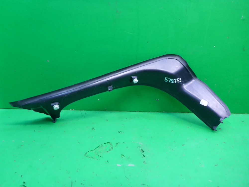 Накладка заднего крыла левого