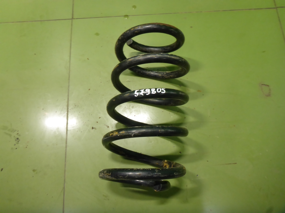 Пружина передняя