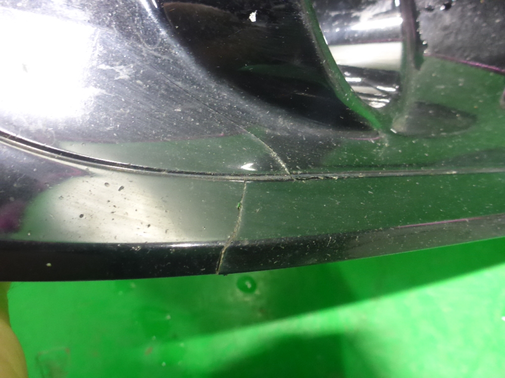 Рамка противотуманной фары правой