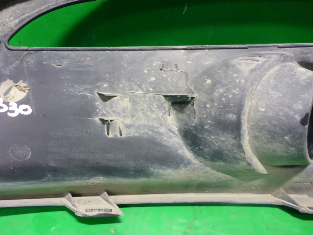 Рамка противотуманной фары правой