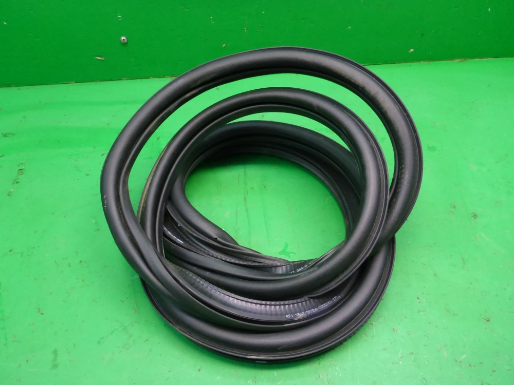 Уплотнитель двери