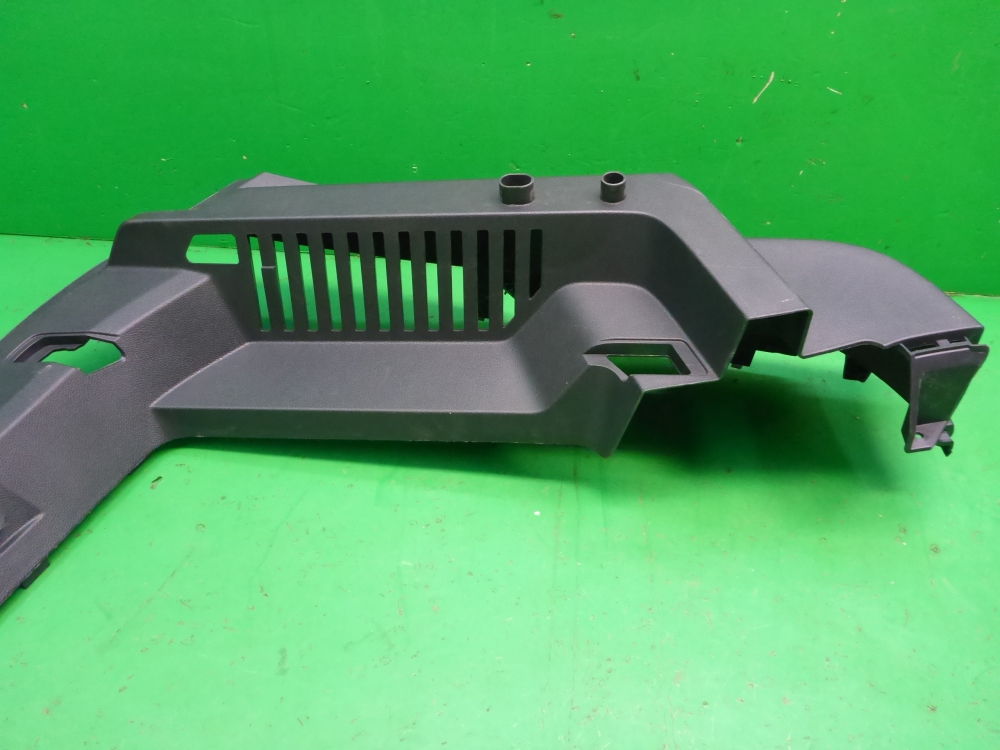 Держатель задней полки