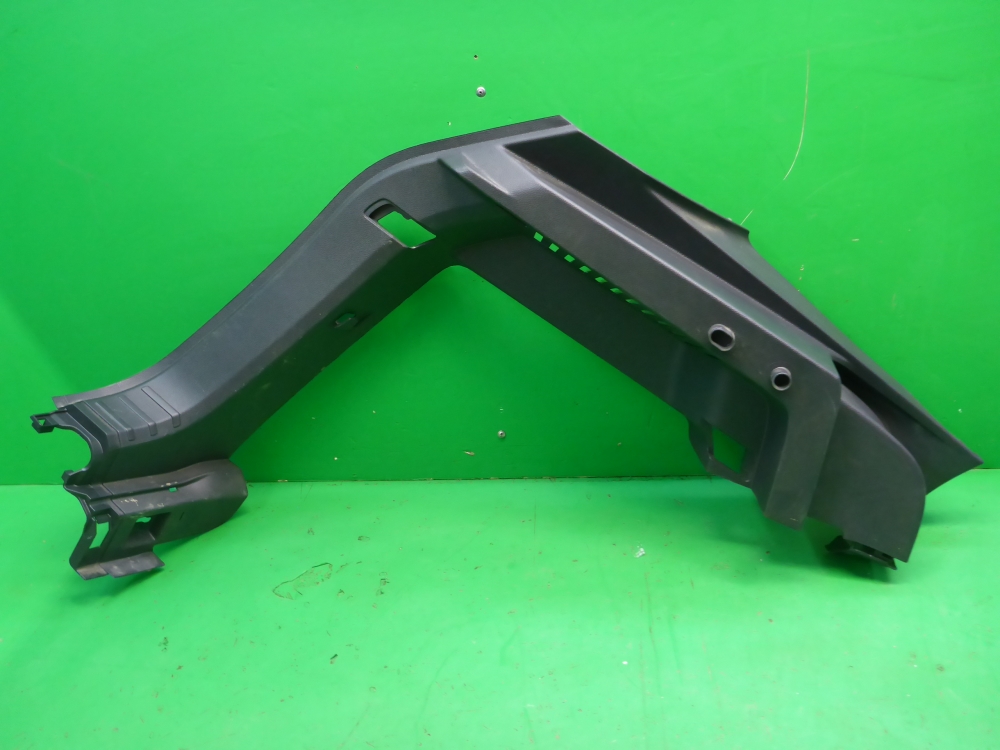 Держатель задней полки