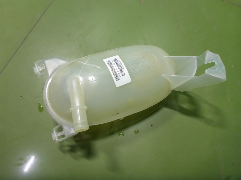 Бачок расширительный