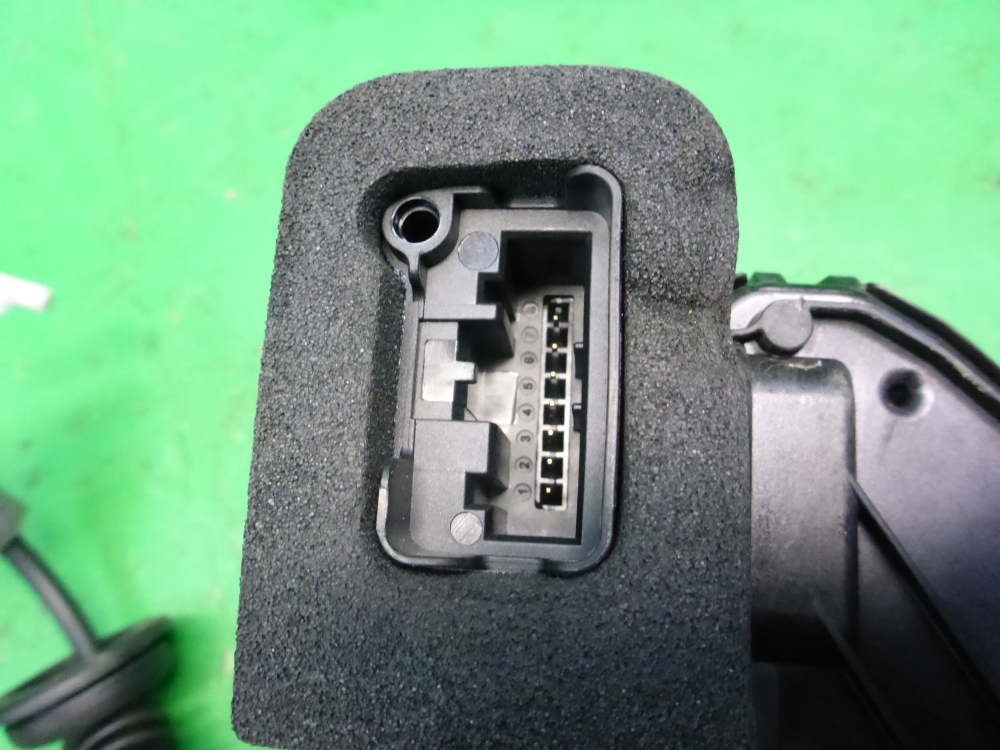 Замок двери задней правой