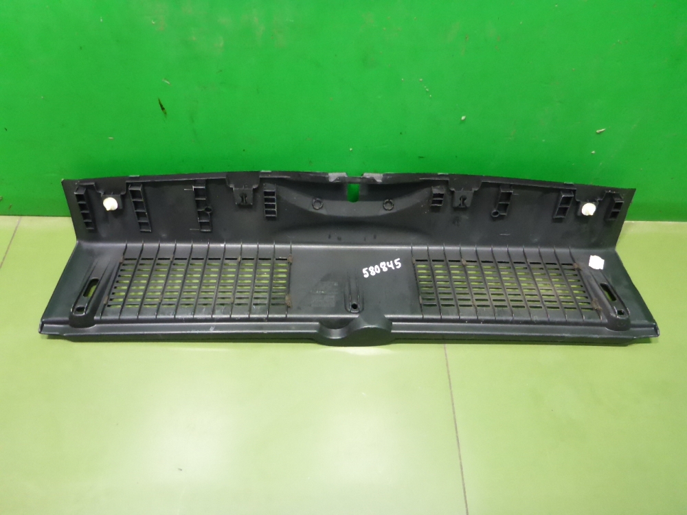 Обшивка багажника