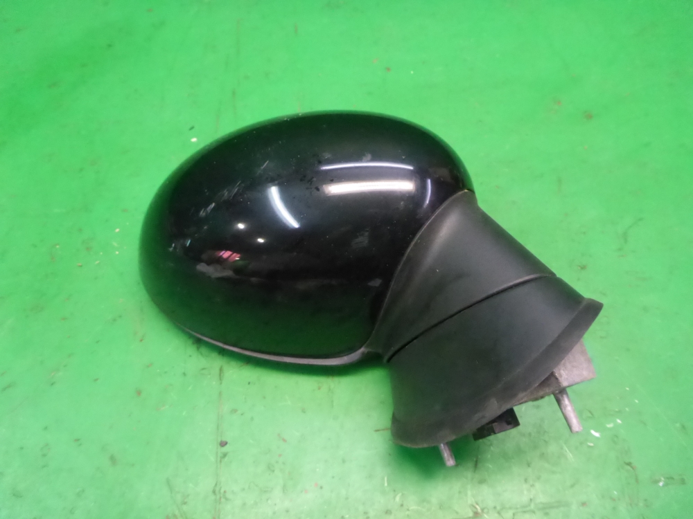 Зеркало правое электрическое