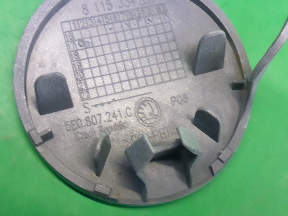 Заглушка бампера