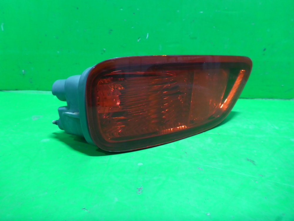 Фонарь задний в бампер левый