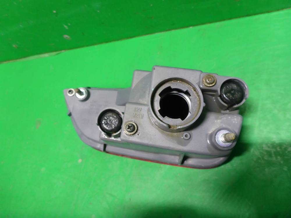 Фонарь задний в бампер левый