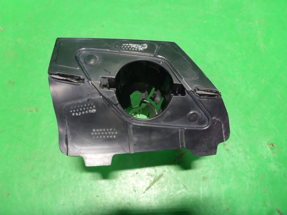 Кронштейн форсунки омывателя фары