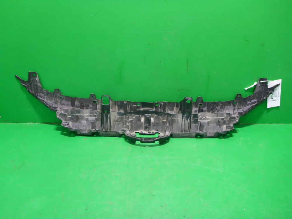 Кронштейн переднего бампера