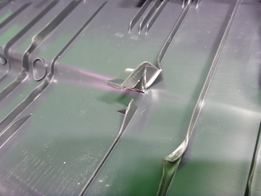 Обшивка багажника