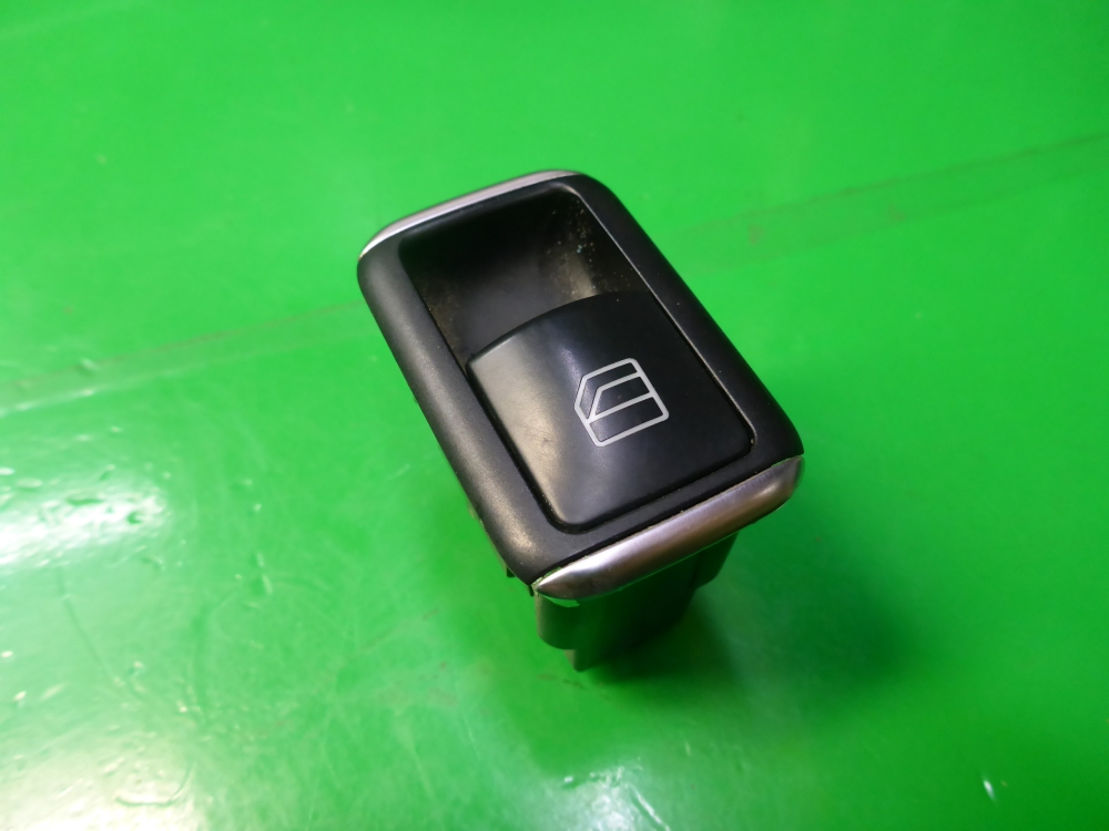 Кнопка стеклоподъемника