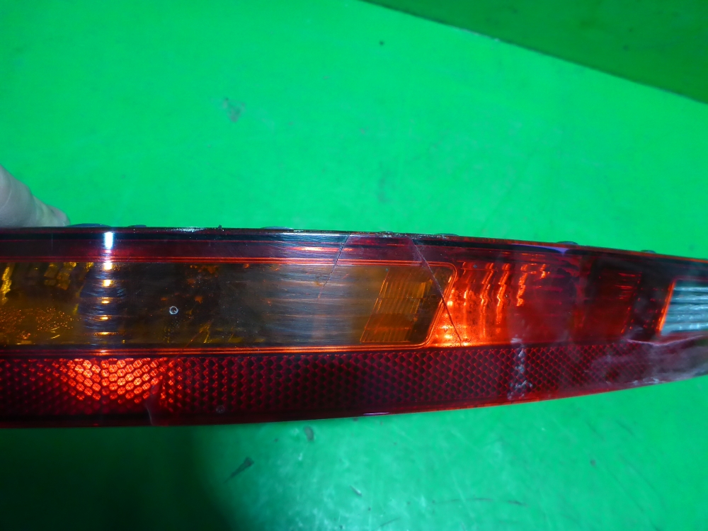 Фонарь задний в бампер левый