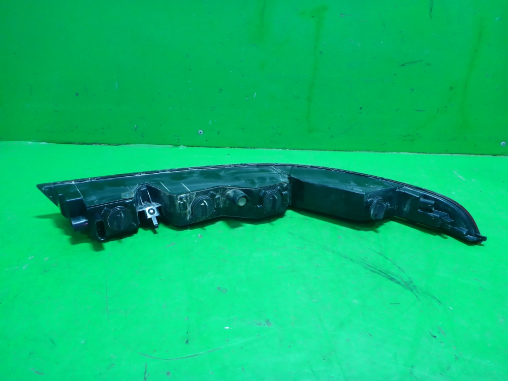 Фонарь задний в бампер левый