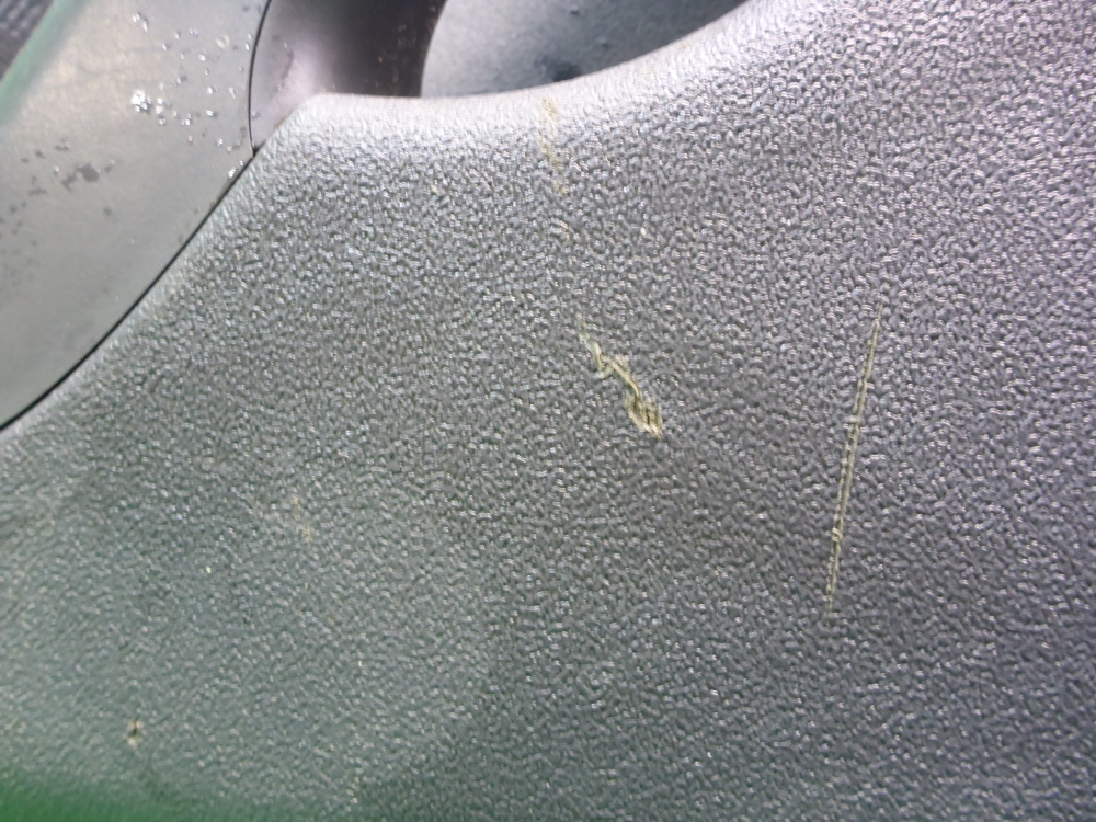 Обшивка двери задней левой