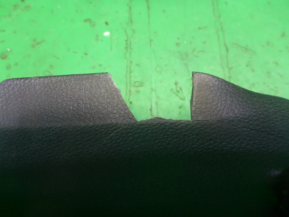 Кожух рулевой колонки